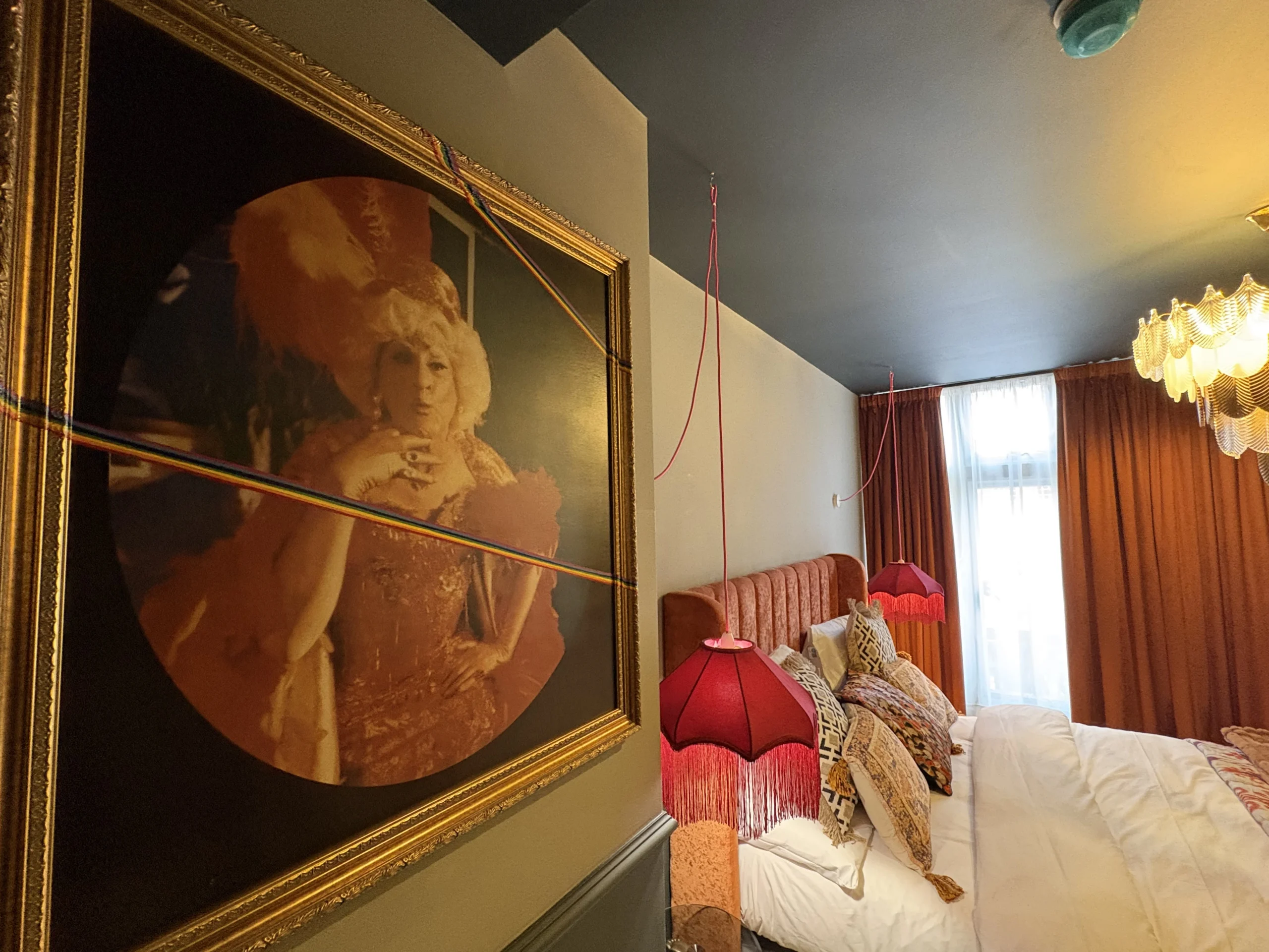 Black Cap Camden image 4