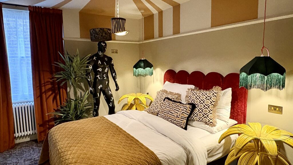Miss Jason’s Miss Behave Room
